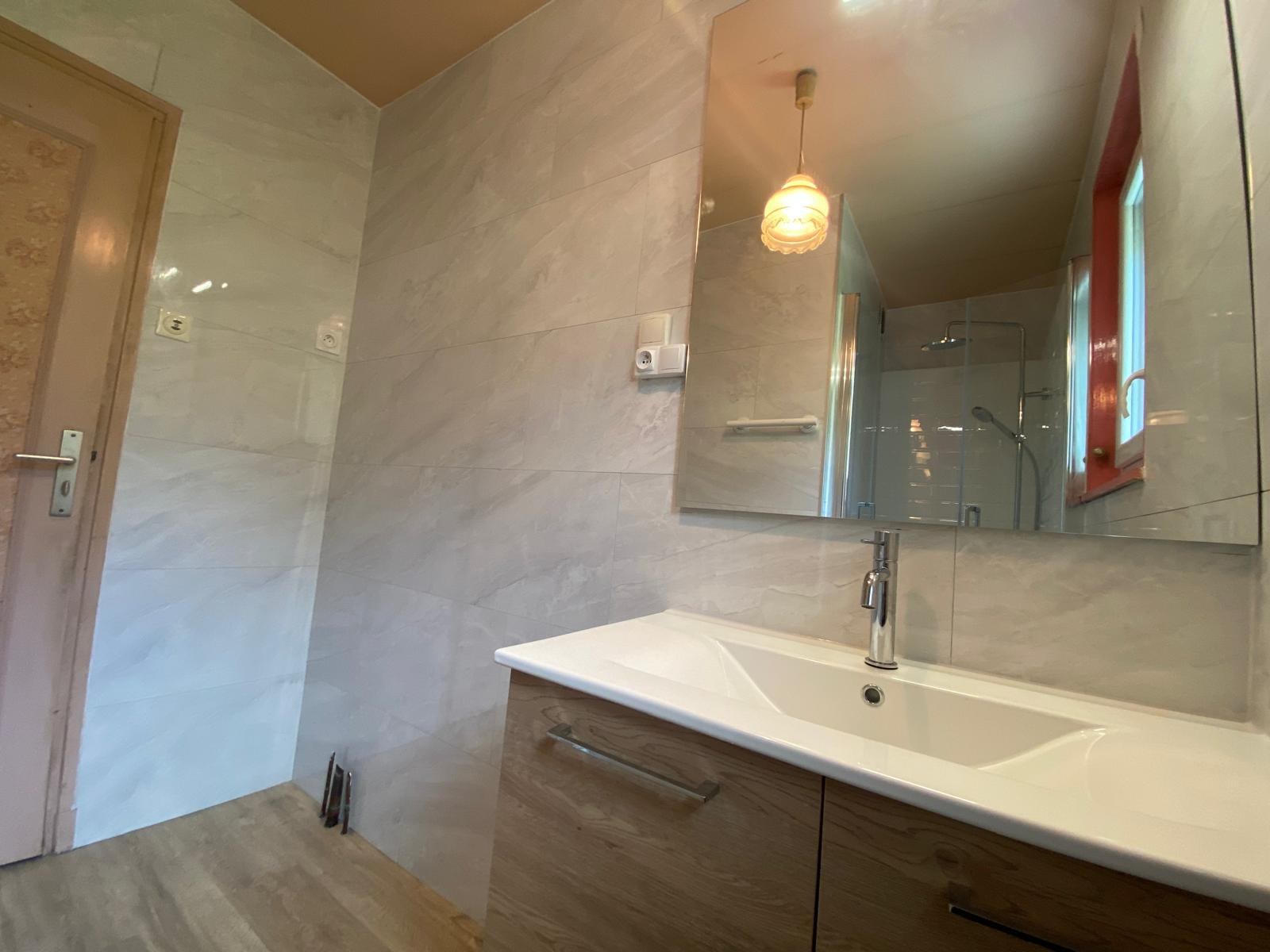 Photo de réalisation de douche sécurisée 13